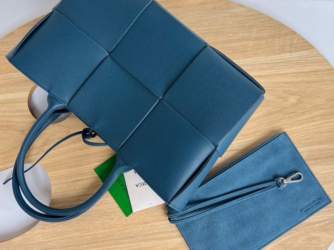 BOTTEGA VENETA SMALL ARCO TOTE 30 IN AEGEAN BLUE CALFSKIN