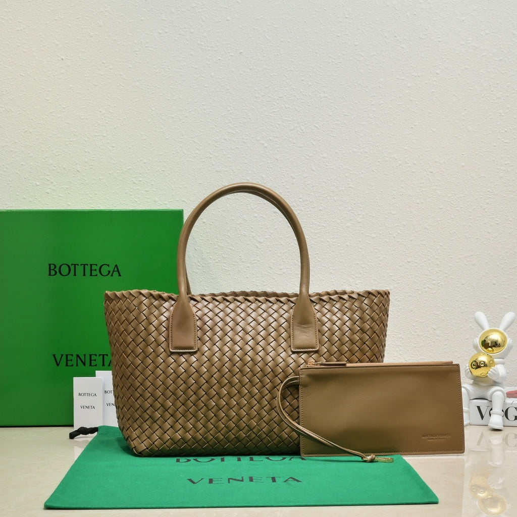 BOTTEGA VENETA Large Cabat 45cm Brown Lambskin Ghw
