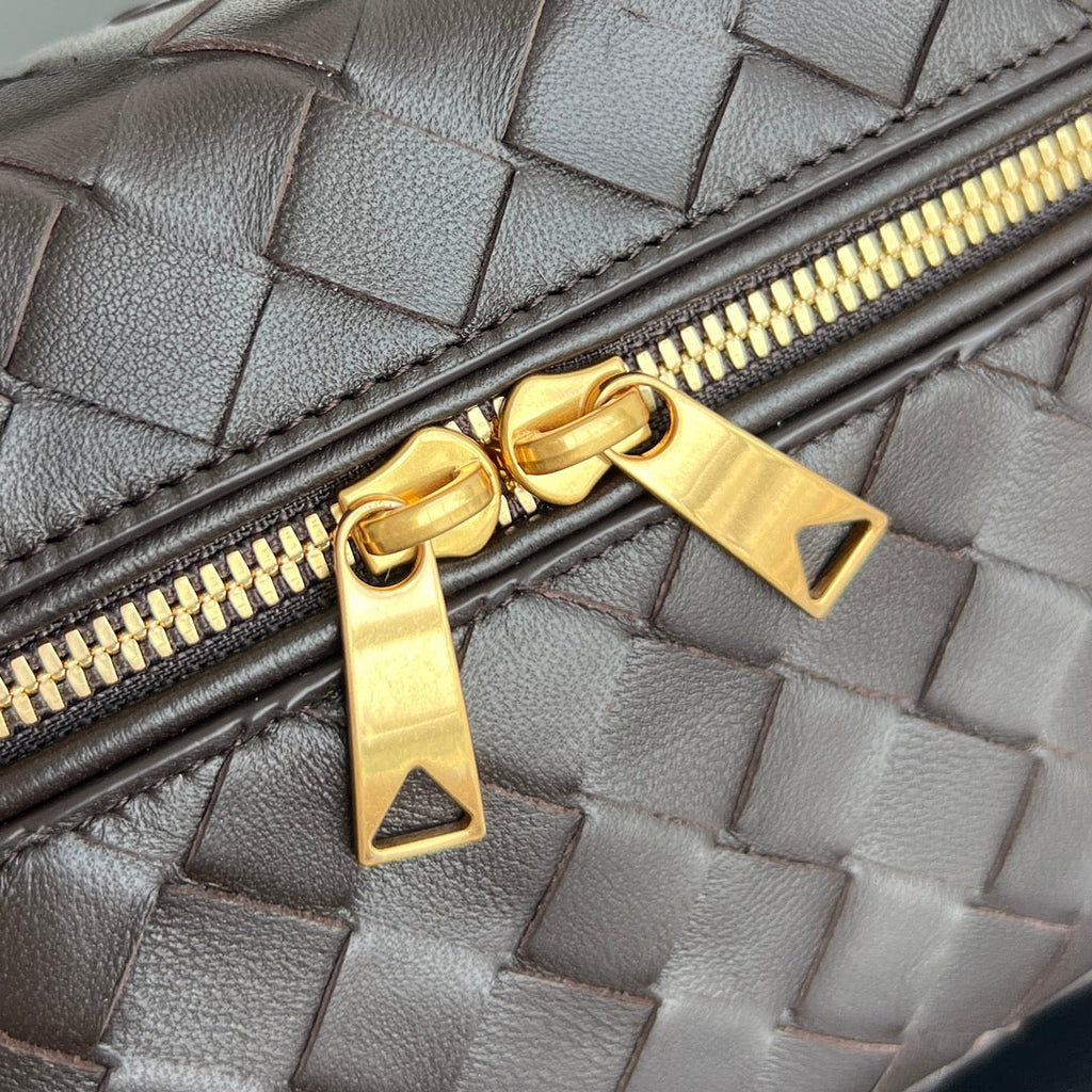 BANG BANG 22 VANITY CASE IN FONDANT CALFSKIN