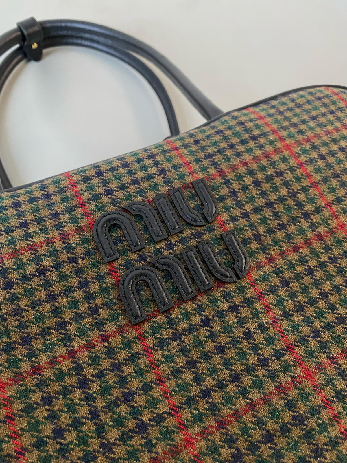 BEAU TOP HANDLE BAG 34 IN LODEN GREEN TARTAN AND BLACK LEATHER TRIM