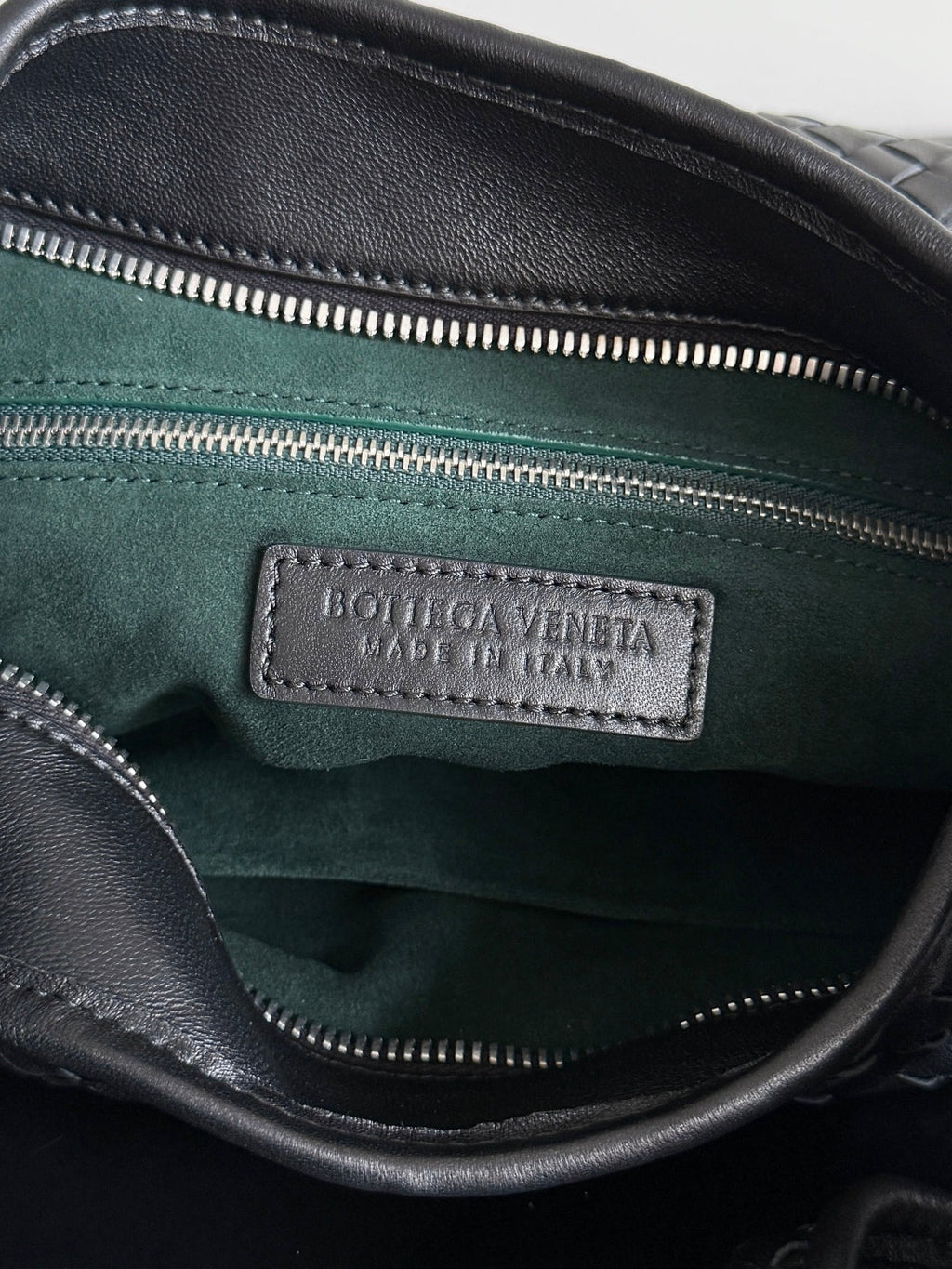 BOTTEGA VENETA 25S LARGE VENETO BAG 38 IN BLACK CALFSKIN SILVER HARDWARE