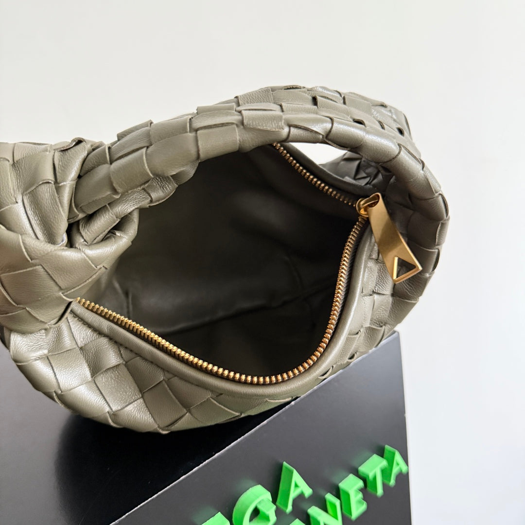 BOTTEGA VENETA 25S MINI JODIE 26 IN OLIVE GREEN CALFSKIN