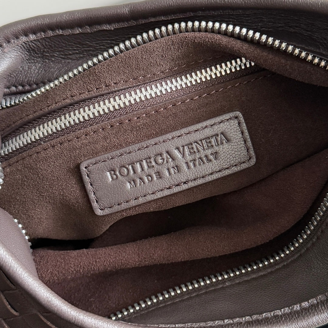 BOTTEGA VENETA 25S VENETO BAG 27 IN DARK BROWN CALFSKIN SILVER HARDWARE