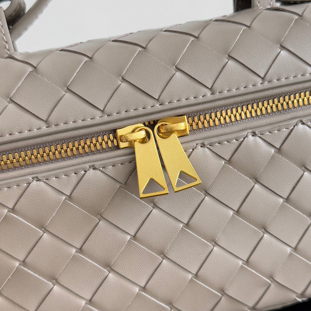BOTTEGA VENETA 25S BANG BANG 22 IN WARM GRAY INTRECCIATO CALFSKIN GOLD HARDWARE