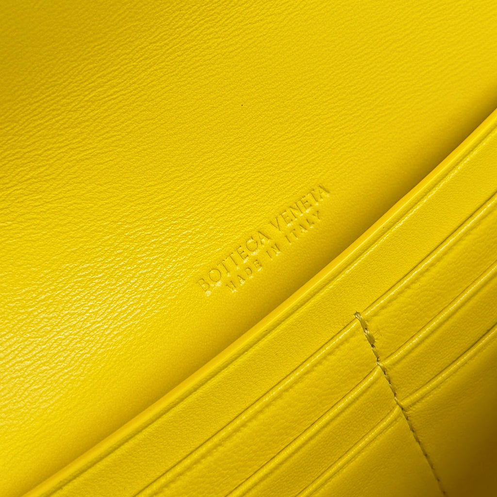 BOTTEGA VENETA 25S LONG CLUTCH ANDIAMO 31 IN LEMON YELLOW CALFSKIN