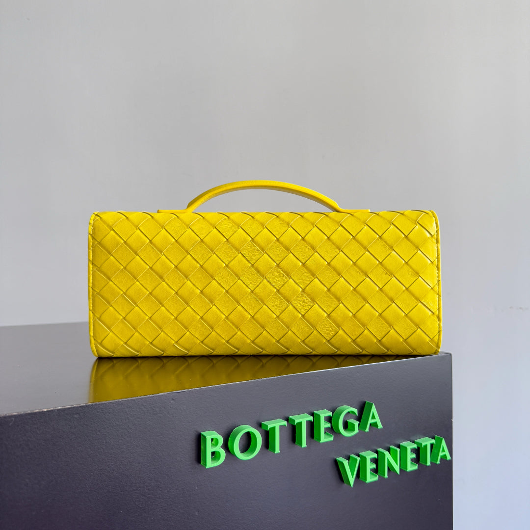 BOTTEGA VENETA 25S LONG CLUTCH ANDIAMO 31 IN LEMON YELLOW CALFSKIN