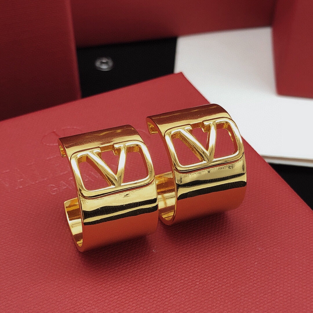 18K Valentino Cuff Earrings