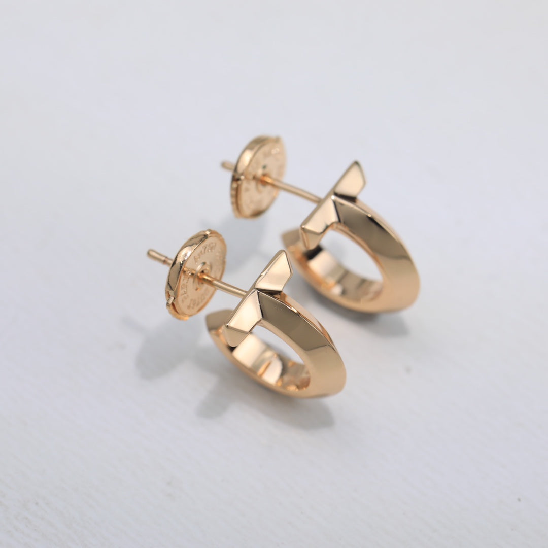 18K Tiffany Hoop Earrings