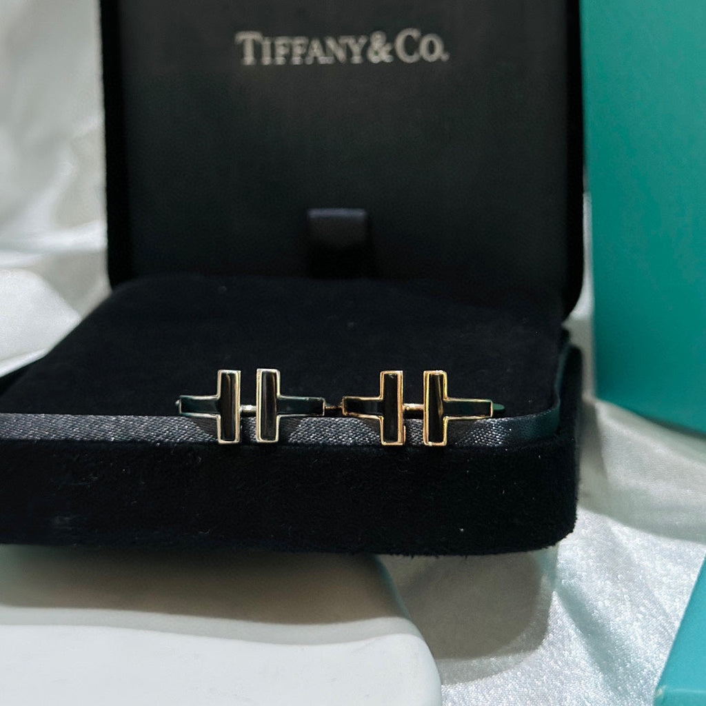 18K Tiffany Black Onyx Wire Ring