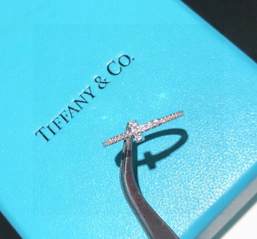 18K Tiffany Diamond Wire Ring