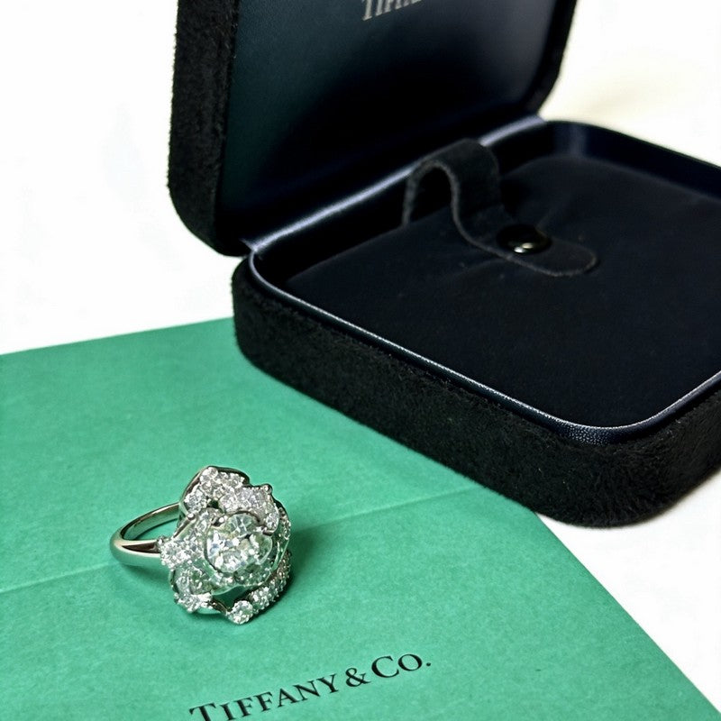 18K Tiffany Flower Diamond Ring