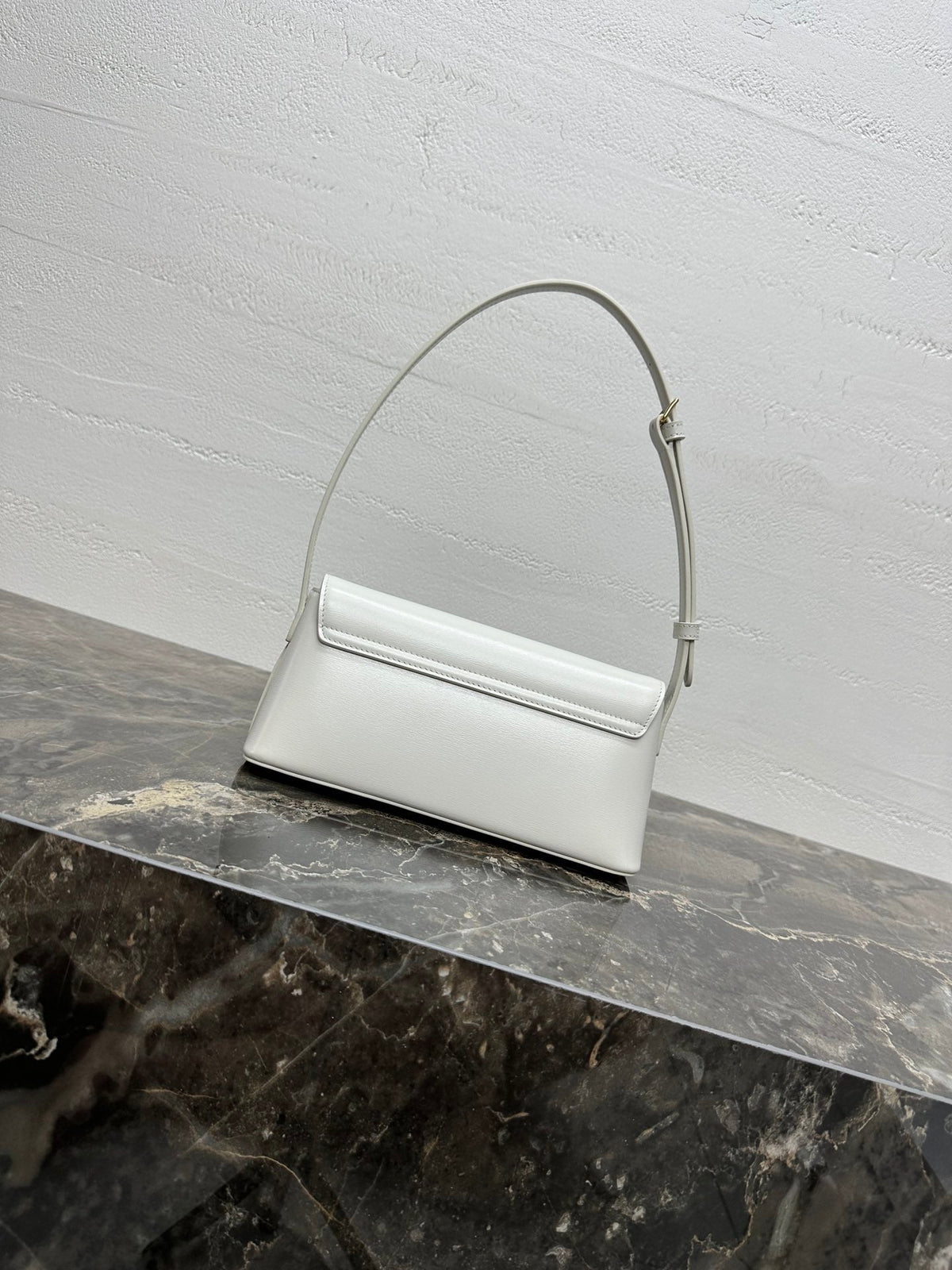 CELINE 25S TRIOMPHE BAG 24 IN WHITE SHINY CALFSKIN