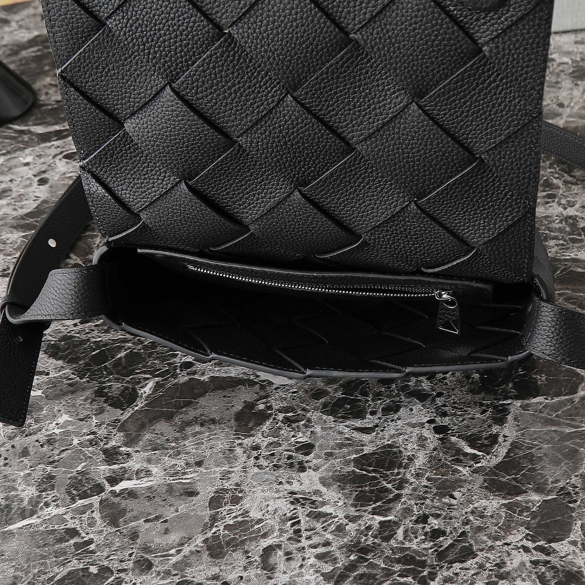 BOTTEGA VENETA 25S DIAGO 22 IN BLACK CALFSKIN SILVER HARDWARE