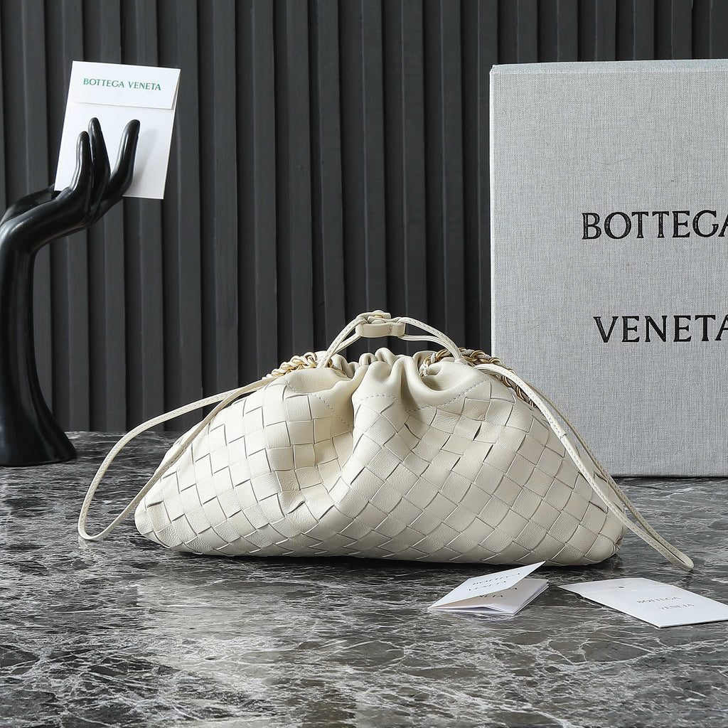 BOTTEGA VENETA 25S DUSTBAG NOTTE 33 IN IVORY CALFSKIN GOLD HARDWARE