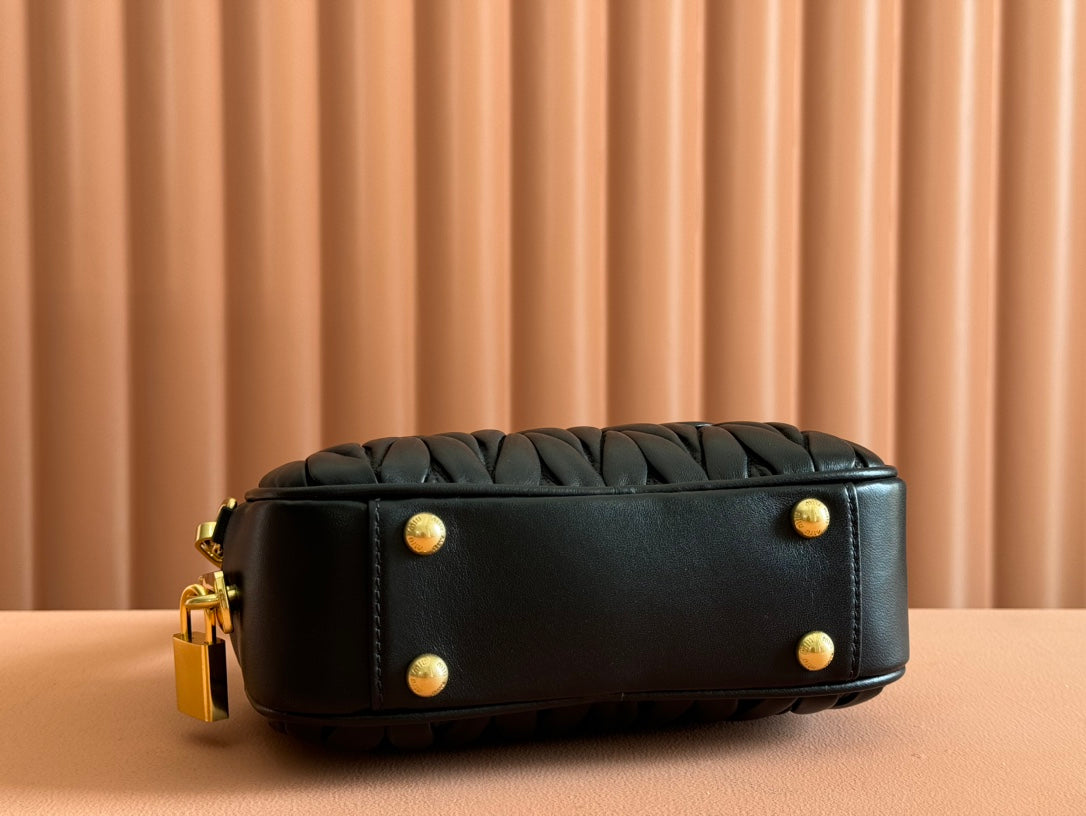 ARCADIE MATELASSÉ BAG 19 IN BLACK LAMBSKIN GOLD HARDWARE
