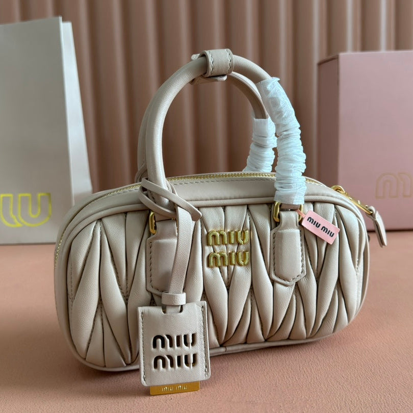 ARCADIE MATELASSÉ BAG 19 IN NUDE CALFSKIN GOLD HARDWARE
