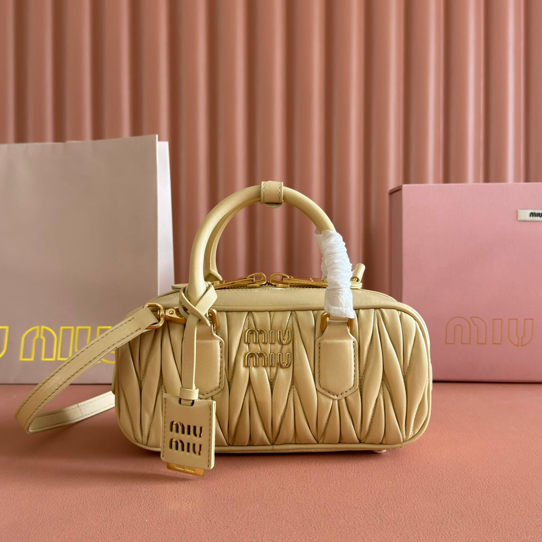 ARCADIE MATELASSÉ BAG 22 BEIGE IN CALFSKIN