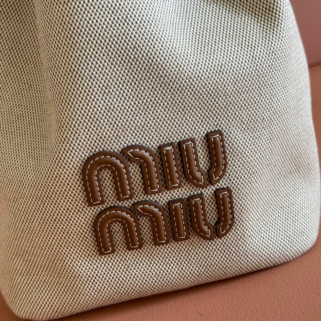 BUCKET BAG 29 BEIGE AND BRANDY IN CANVAS