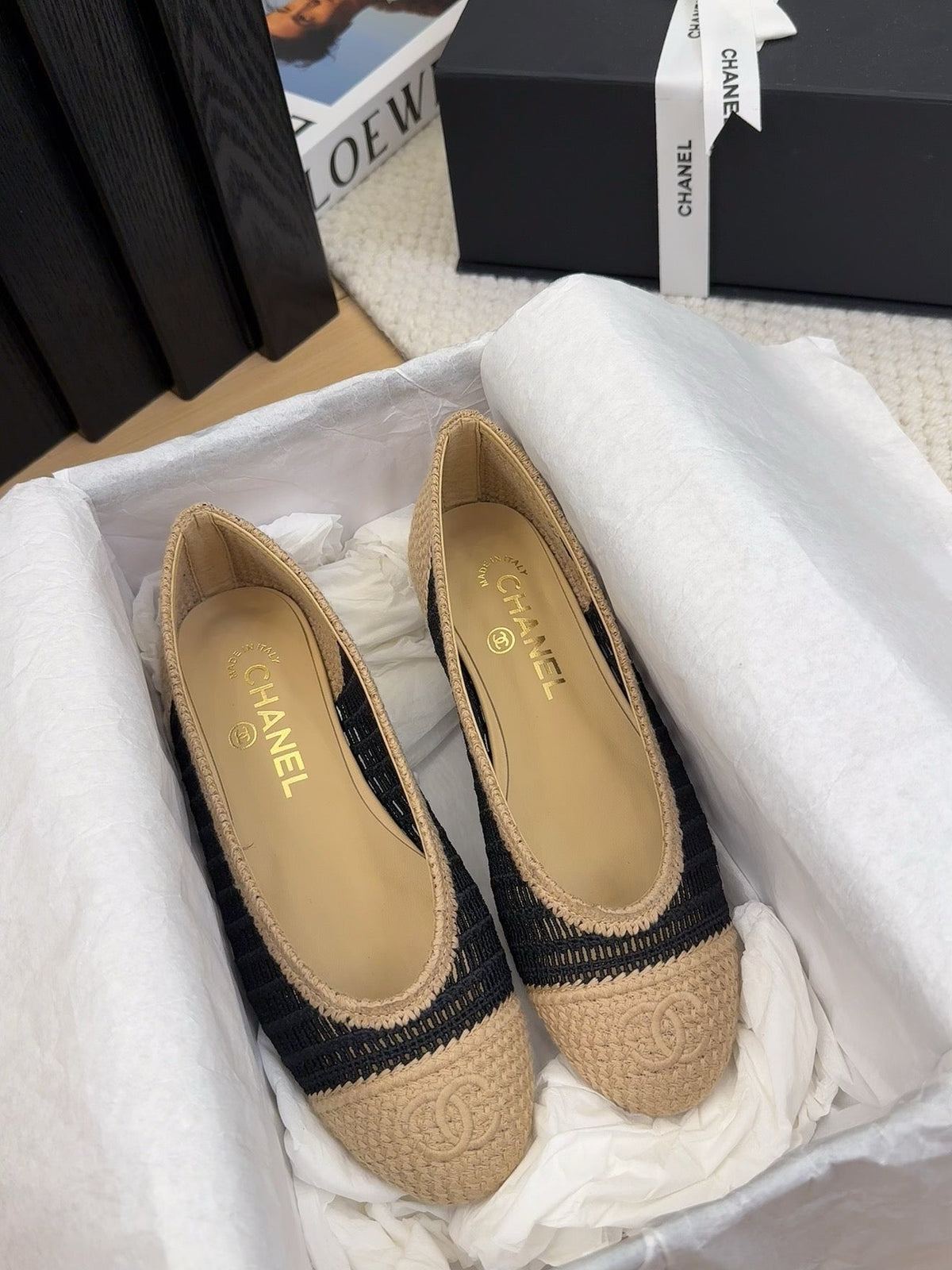 CHANEL 25 Ballet Flat Beige Black Raffia