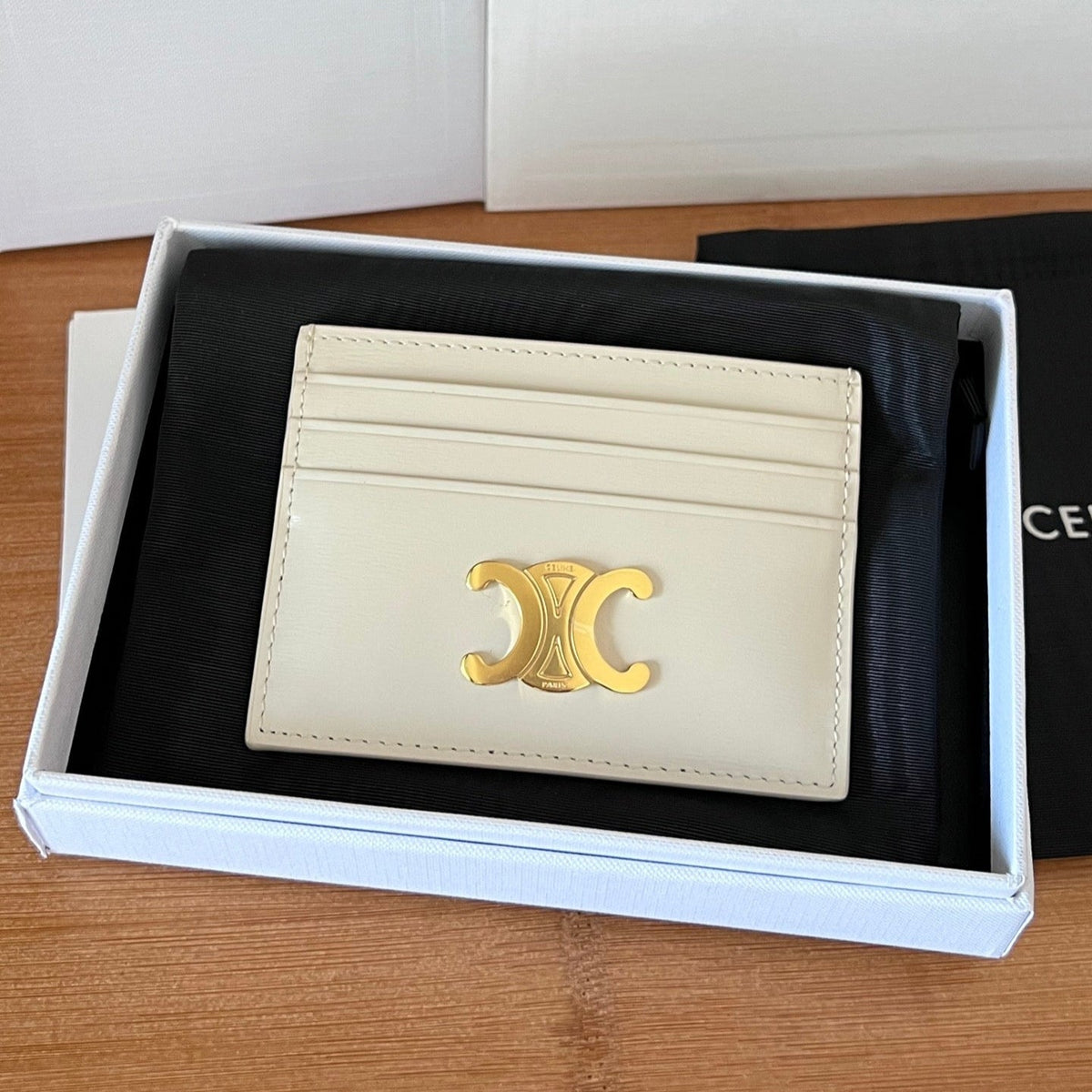 CELINE 25S CARD HOLDER WITH TRIOMPHE LOGO 11 IN IVORY CALFSKIN